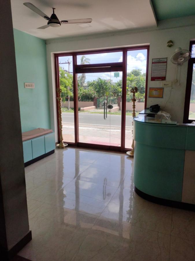 Subasree Cottage Tirunallar المظهر الخارجي الصورة