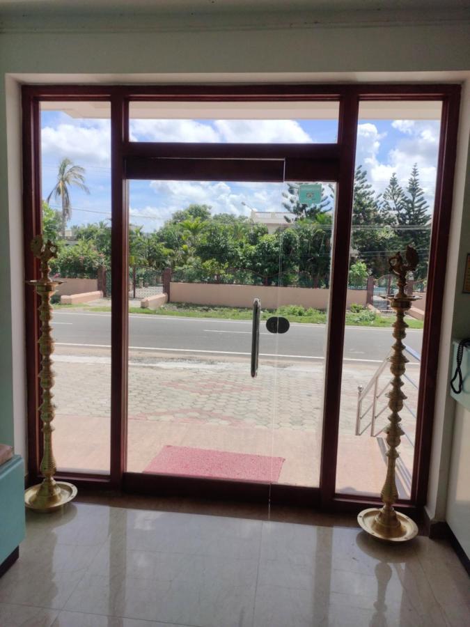 Subasree Cottage Tirunallar المظهر الخارجي الصورة