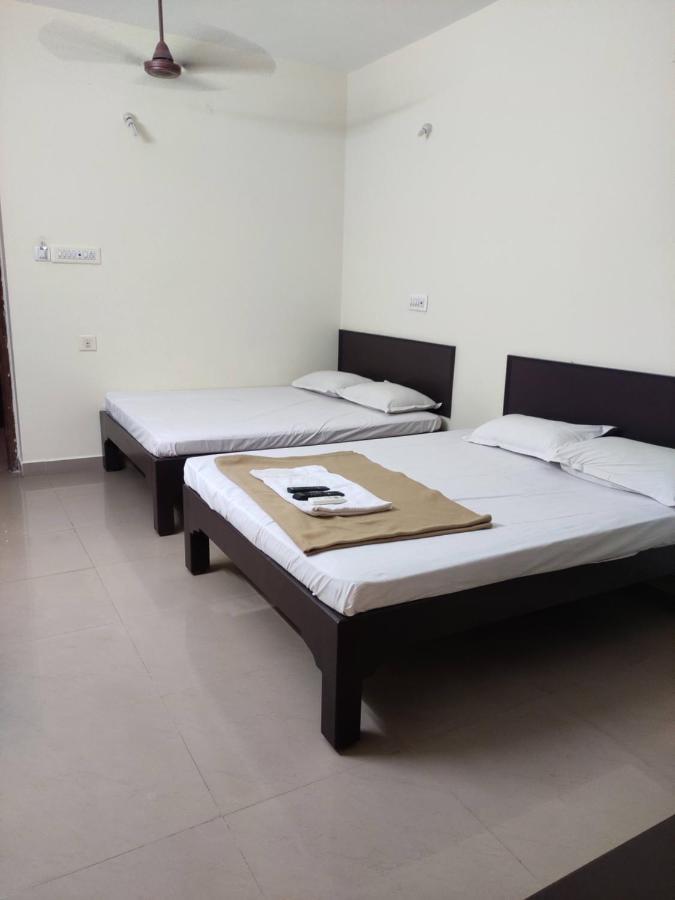 Subasree Cottage Tirunallar المظهر الخارجي الصورة